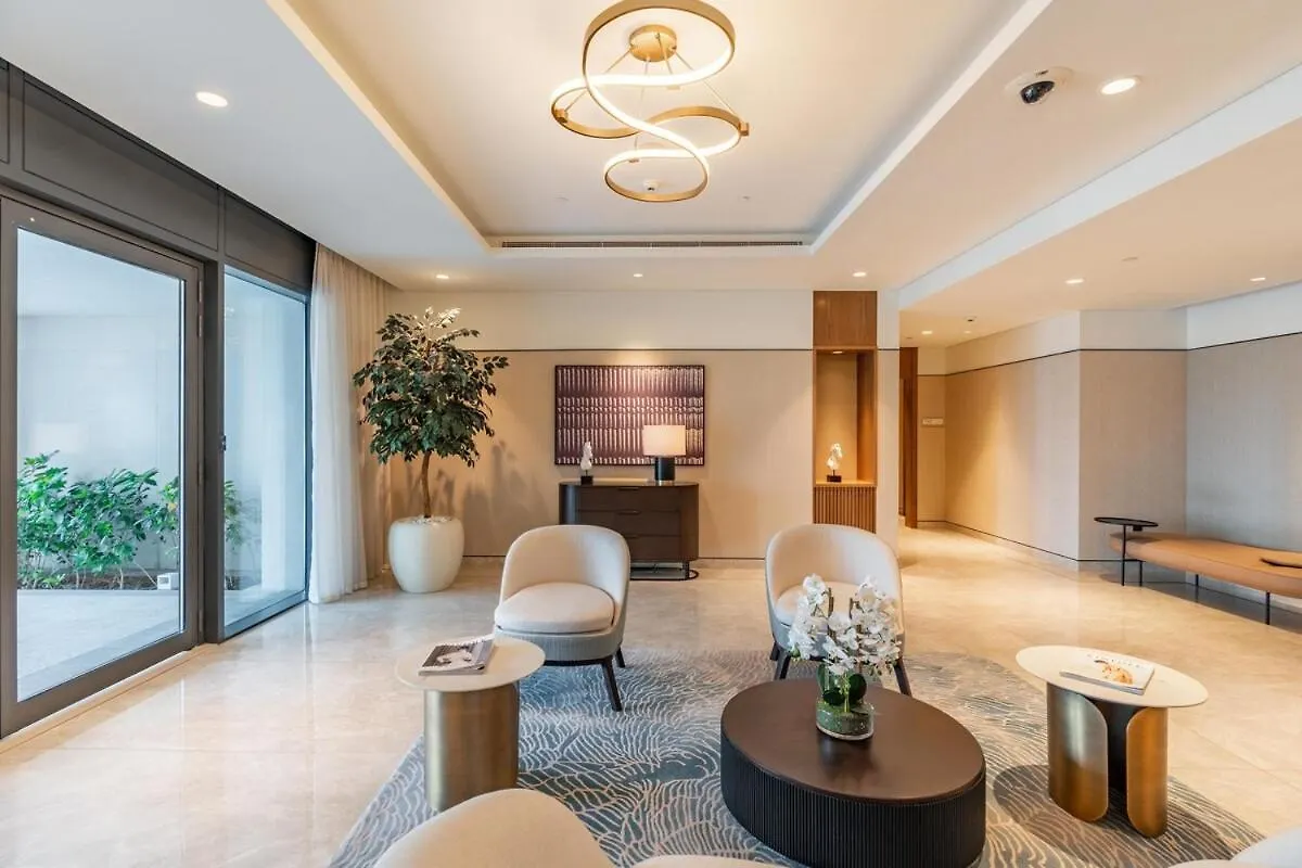 Brand New Apartment Next To Burj Khalifa And Dubai Mall