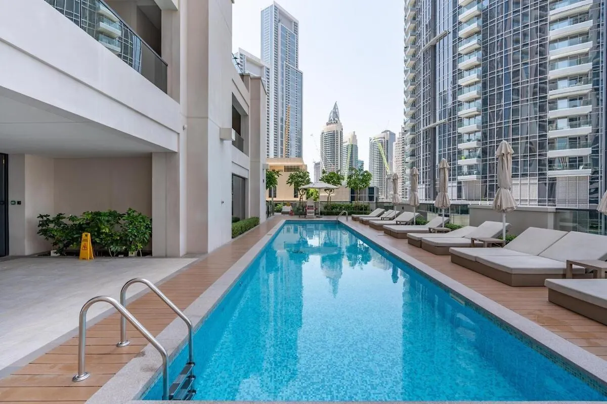 Brand New Apartment Next To Burj Khalifa And Dubai Mall United Arab Emirates