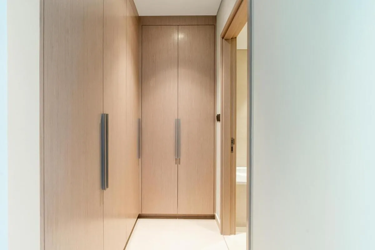 Brand New Apartment Next To Burj Khalifa And Dubai Mall