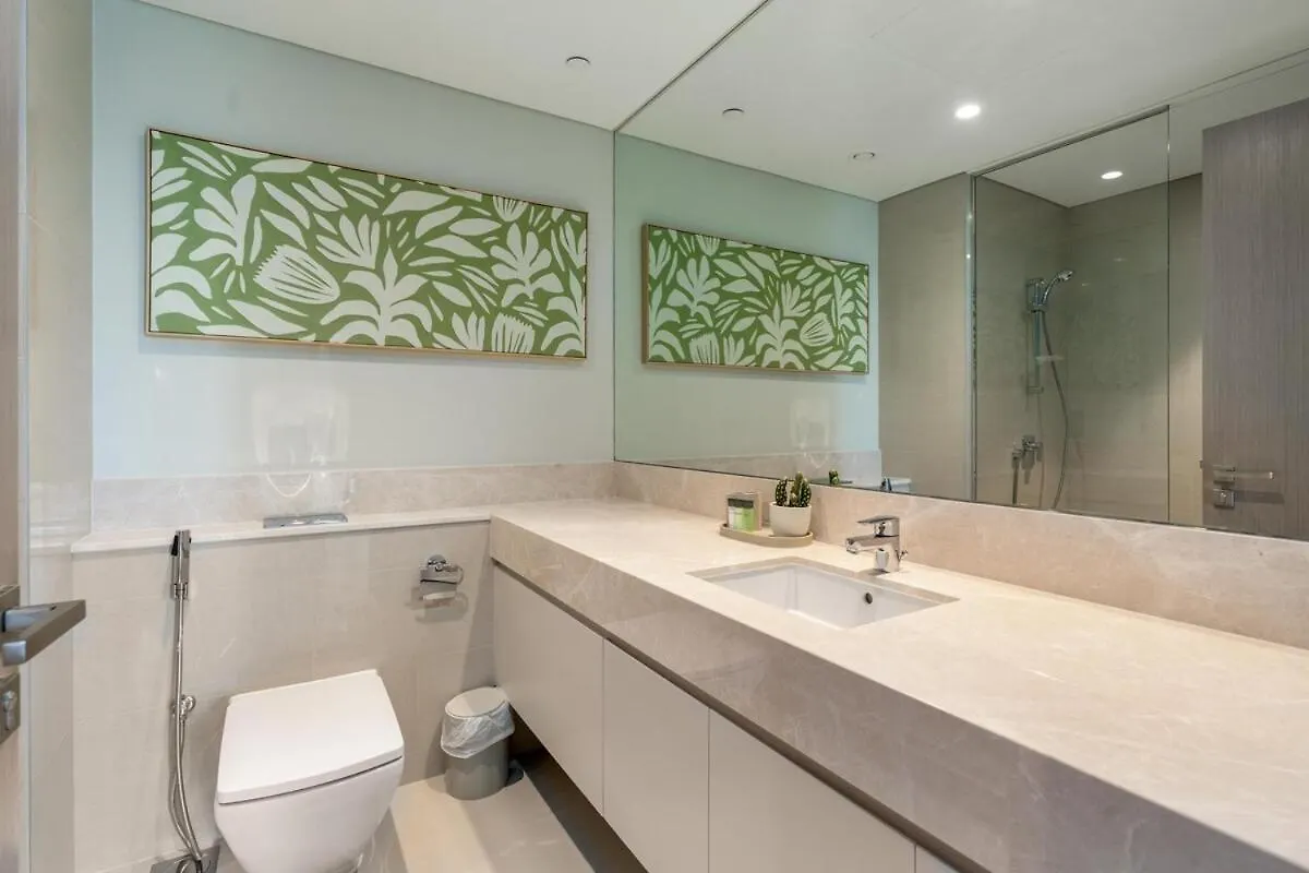 Brand New Apartment Next To Burj Khalifa And Dubai Mall
